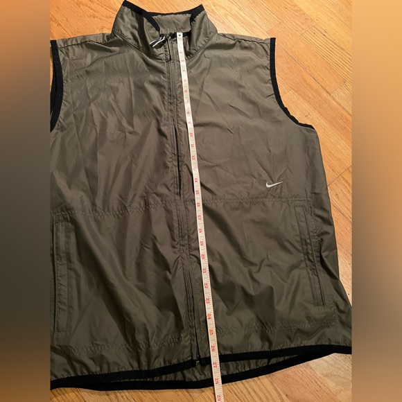 Nike Men’s Zip Up Vest Olive Green - Picture 7 of 9